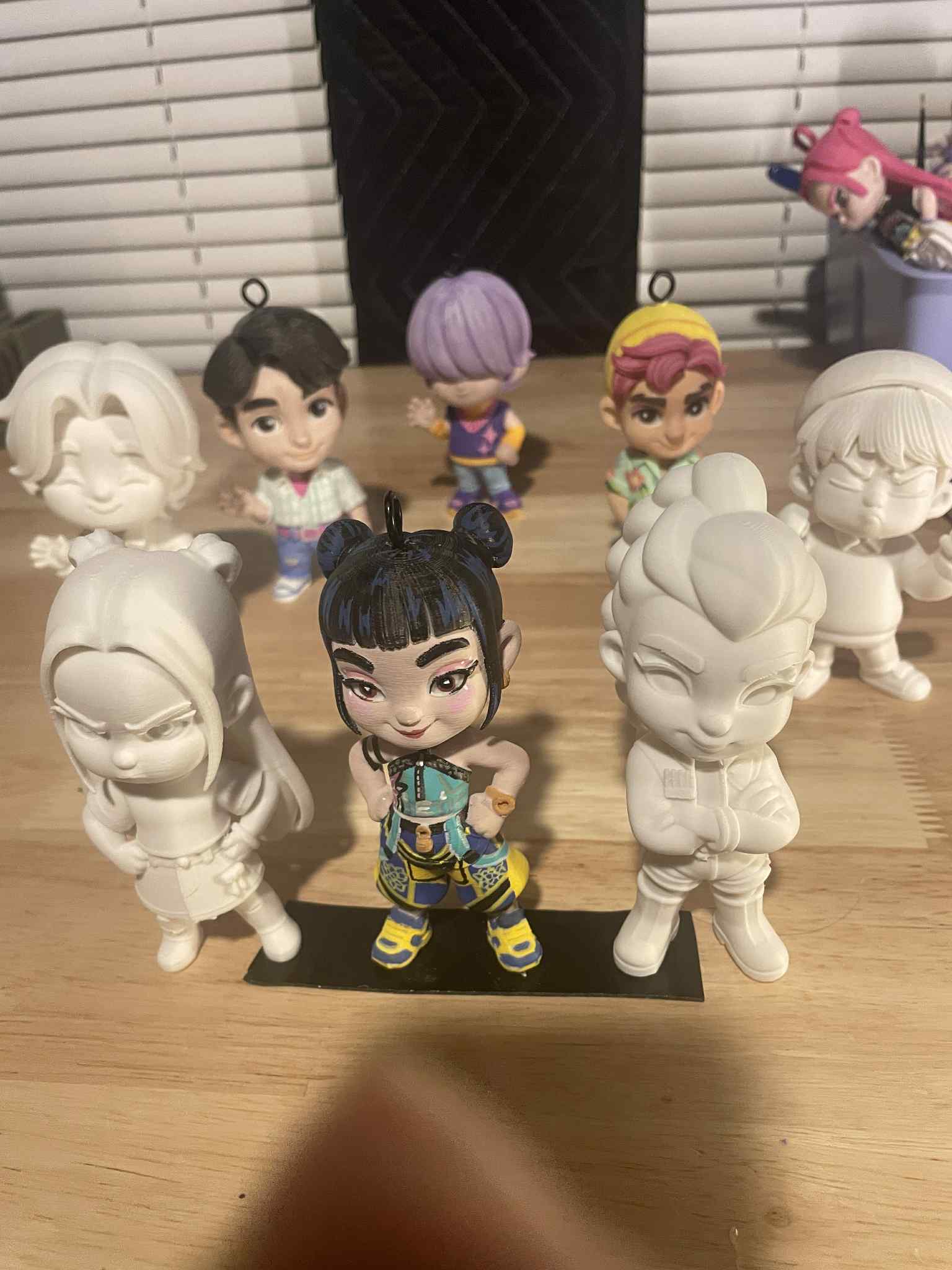 KPOP Demon Hunters White Paintable Craft Figurines - Image 11