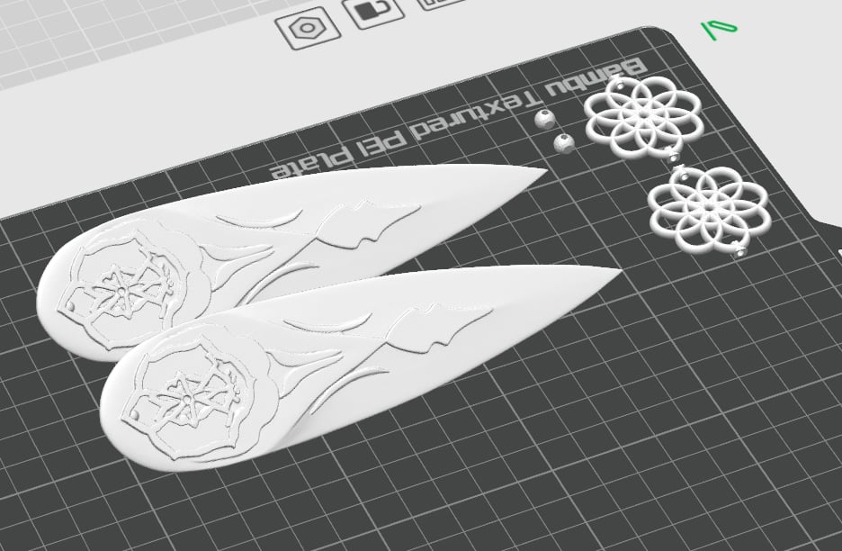 Zoey Throwing Knives (Pair) β K-Pop Demon Hunters (Unpainted, 3D Printed)